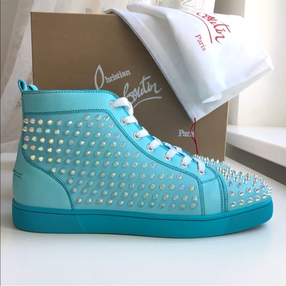 Comment below up to a size 15 - Picture 2 of 8